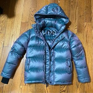 Aritzia TNA Super Puff Glossy goose-down puffer jacket Size 3XS NWOT